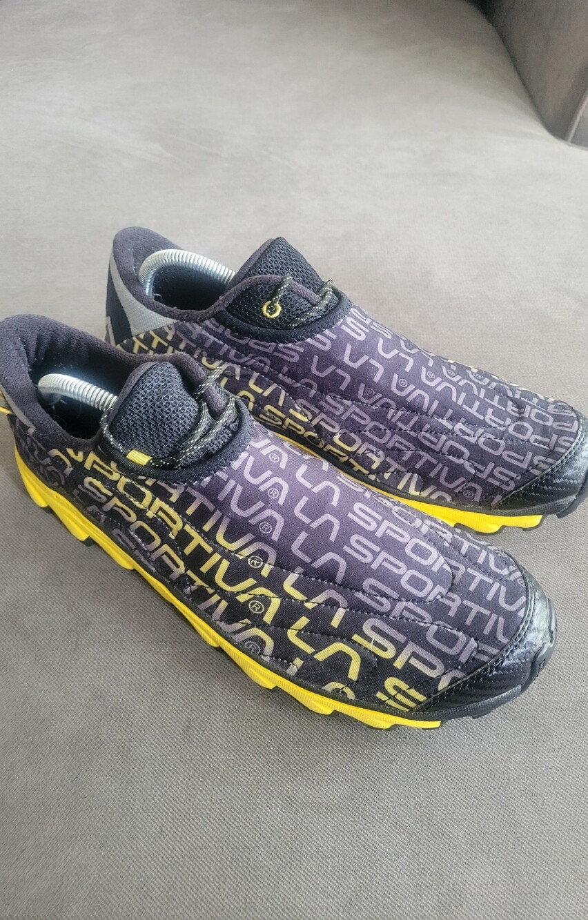 La Sportiva Men's Vertical K Trail Running Shoe,Black/Yellow Sz 13